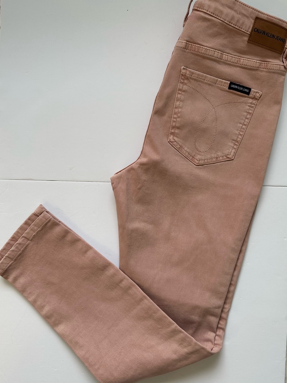 Calvin KleinWomen’s Ankle Jeans in Rose Quartz